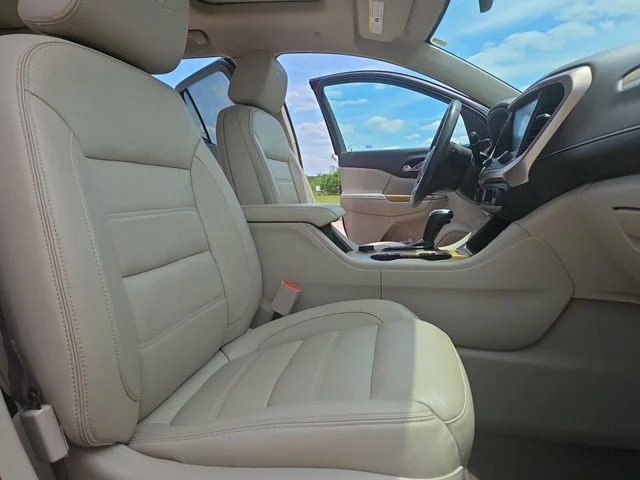 Used 2018 Red GMC Denali image 11