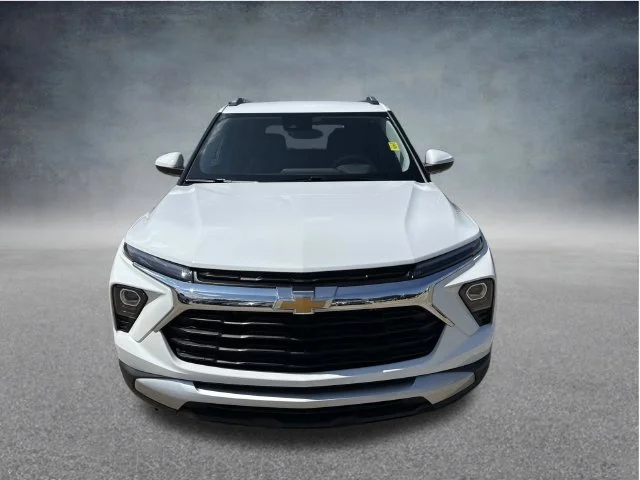 Used 2025 White Chevrolet LT image 5
