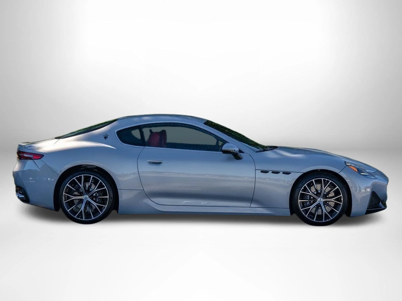 New 2026 Bianco Astro Metallic Maserati  image 9