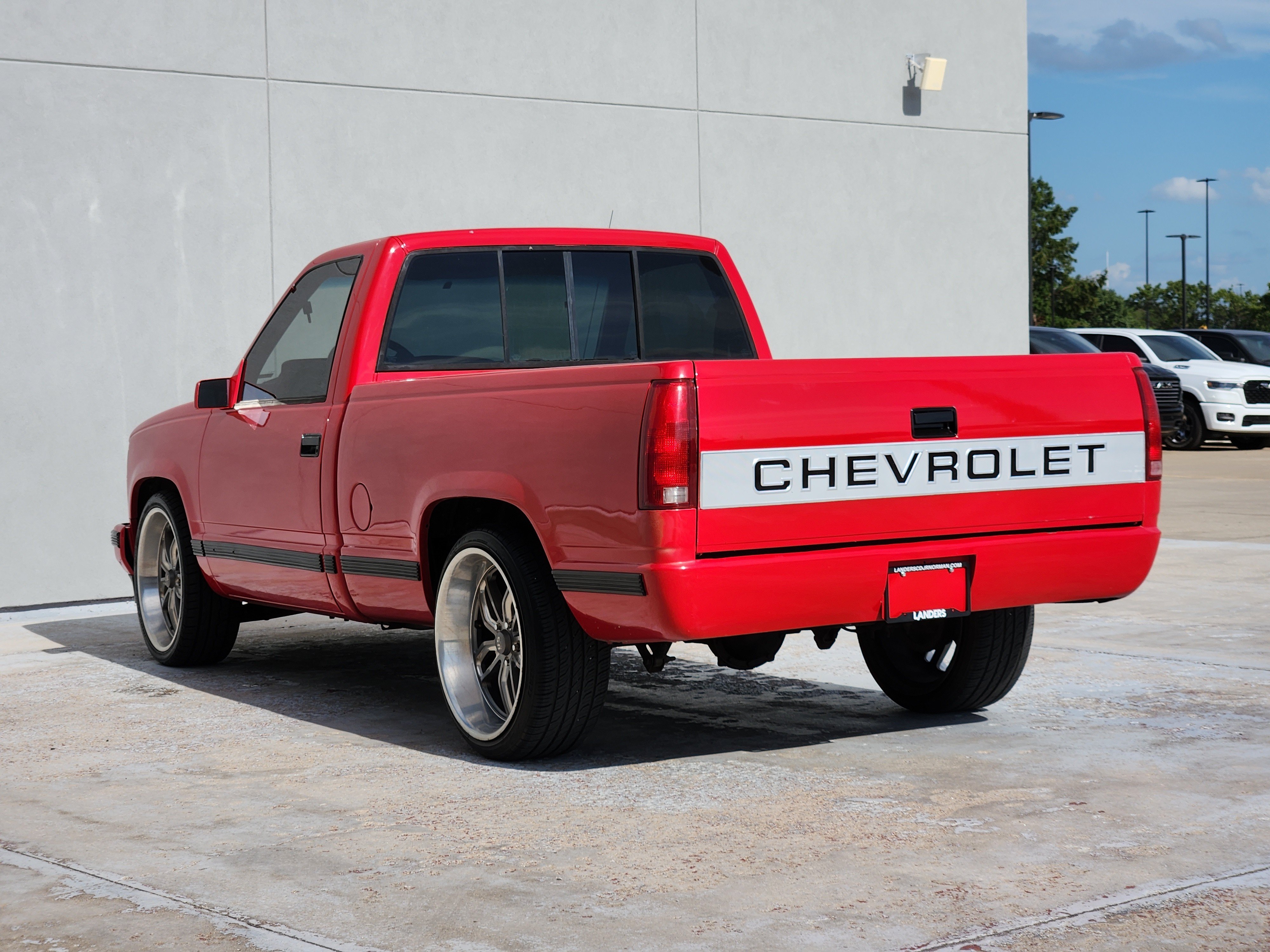 Used 1990 Red Chevrolet REG CAB 2WD 133WB image 5