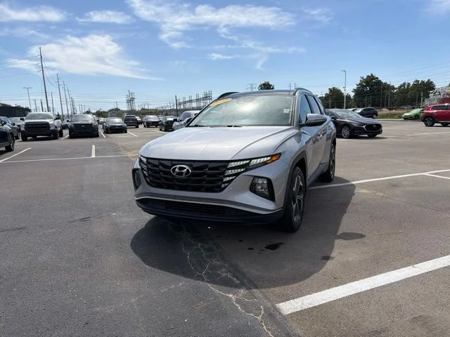 Used 2022 Silver Hyundai SEL Convenience image 23