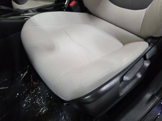Certified Used 2020  Toyota LE image 24