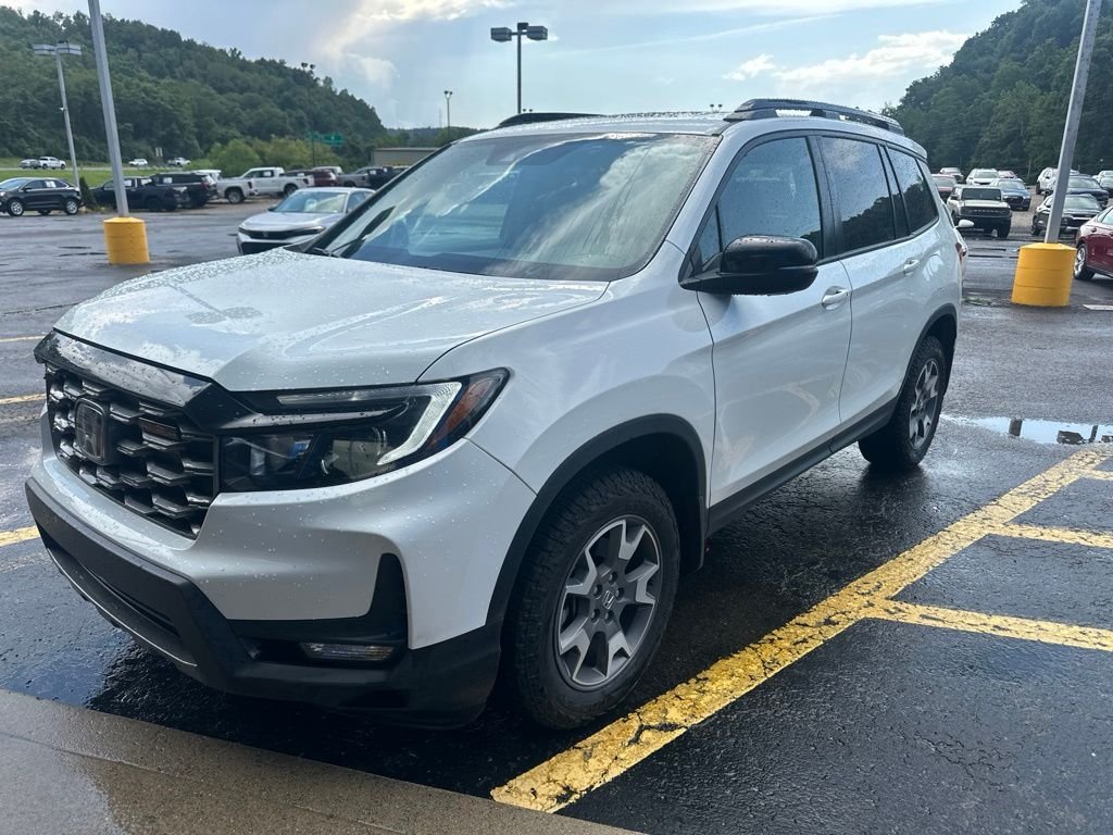 Used 2023 White Honda TrailSport image 1