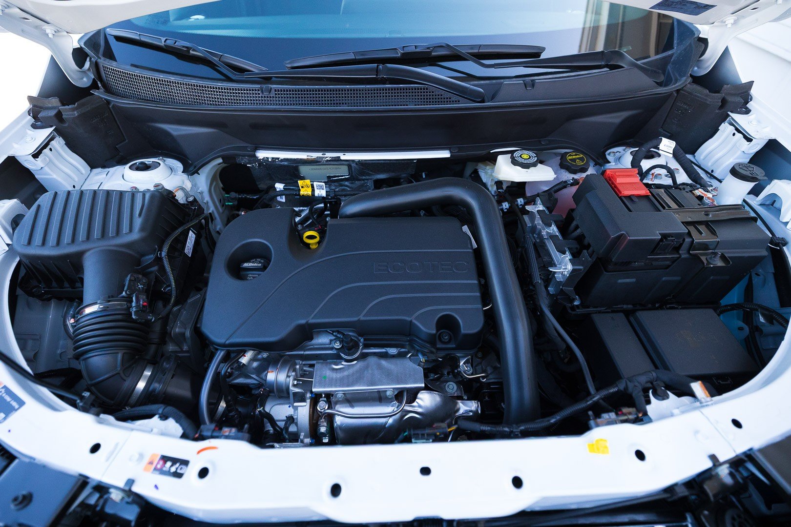 New 2026 Summit White Chevrolet LT image 17