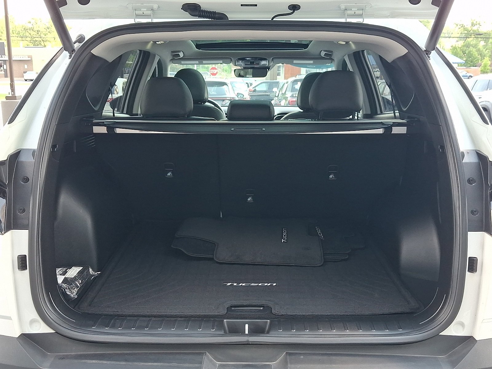 Certified Used 2024 White Pearl Hyundai Limited image 29