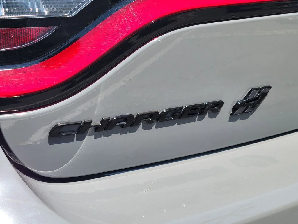 Used 2023 Gray Dodge SXT image 21