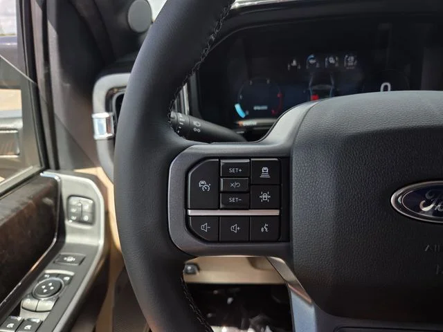 New 2026 Star White Metallic Tri-Coat Ford F-250® Lariat® image 43