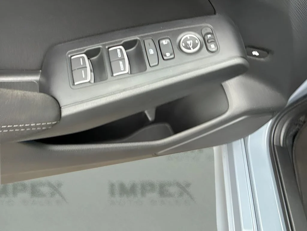 Used 2023  Honda EX image 24
