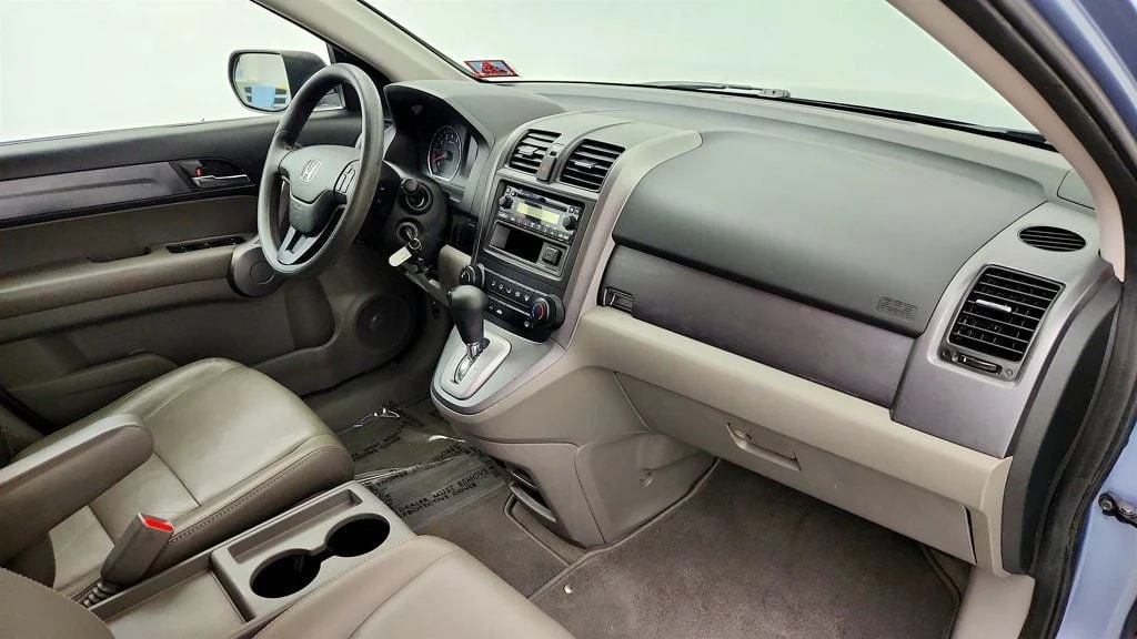 Used 2009 Glacier Blue Metallic Honda 2WD 5dr LX image 24