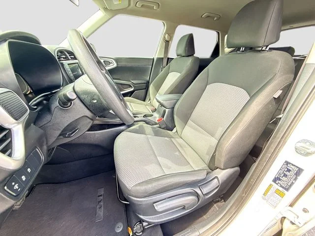 Used 2024 White Kia LX image 19