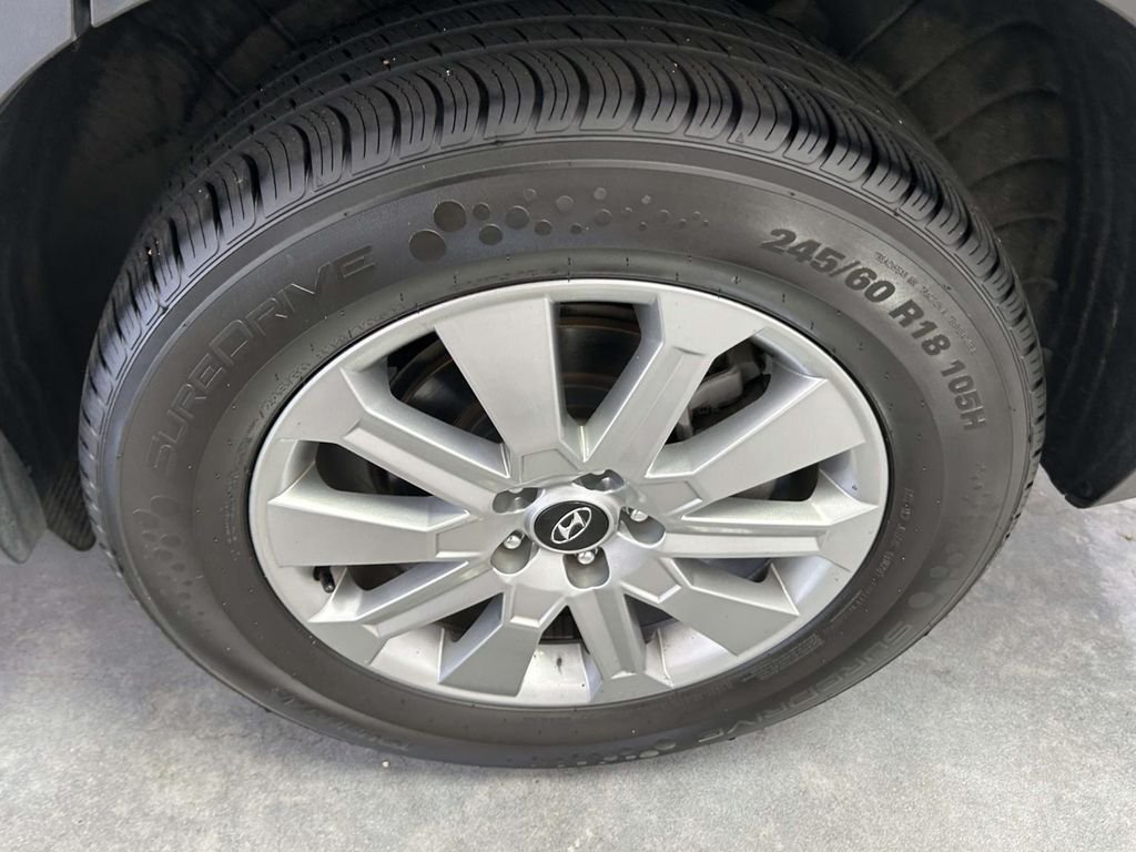 Used 2024 White Hyundai SEL image 8