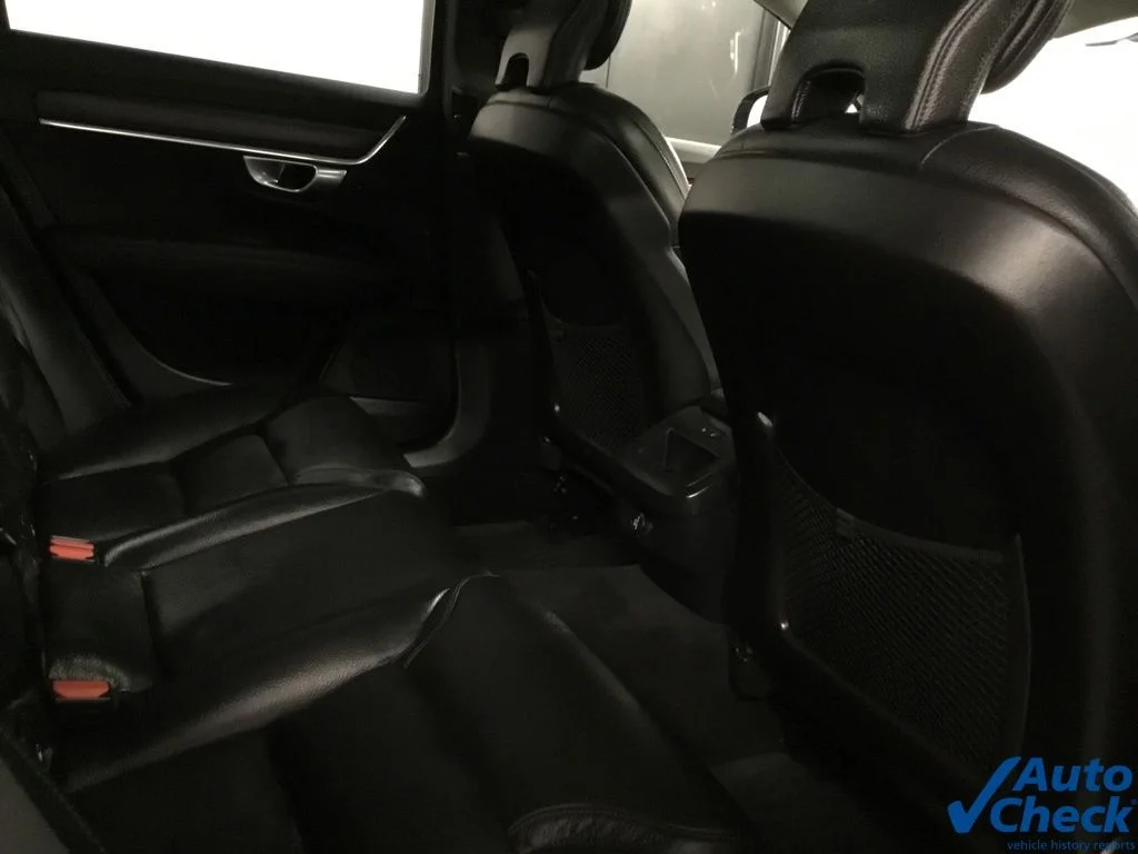 Used 2020 Black Volvo T6 AWD image 33