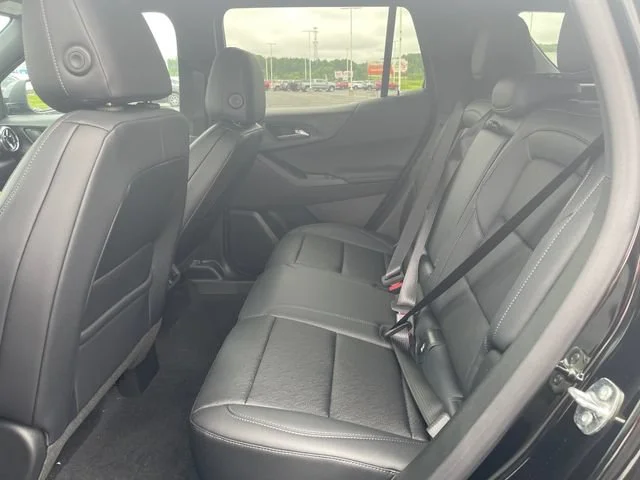 New 2027 Mosaic Black Metallic Chevrolet LT image 26