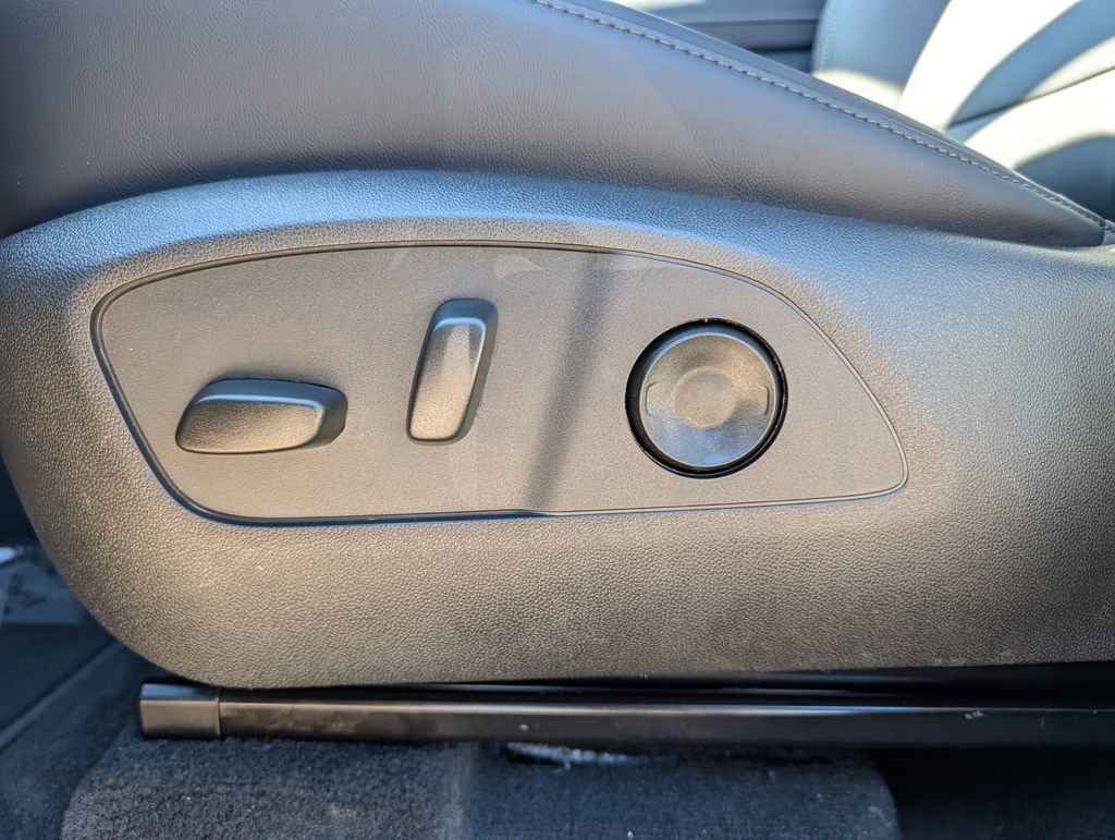 2026 GMC Acadia Elevation - Photo 15