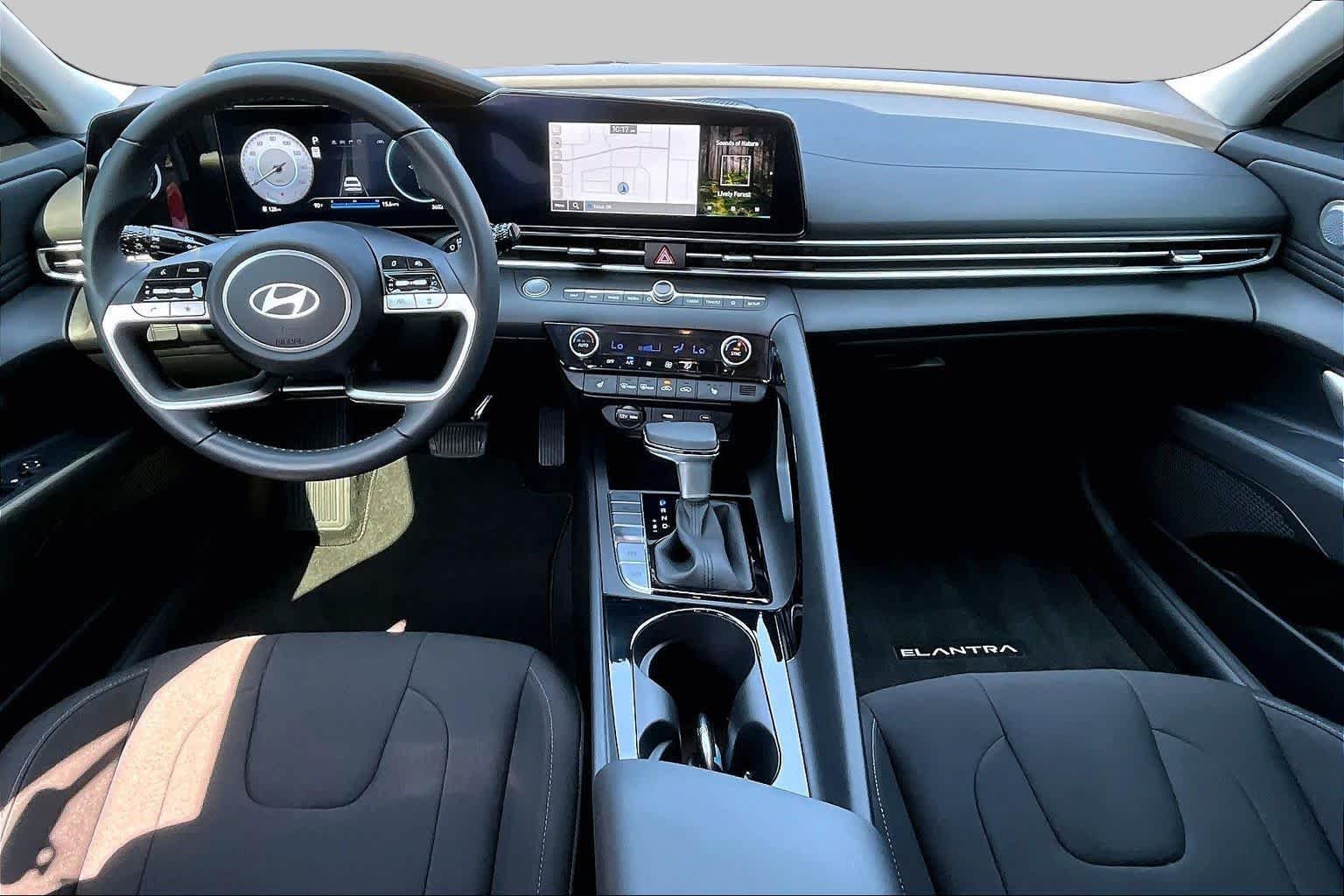 Used 2024 Ultimate Red Hyundai SEL image 15