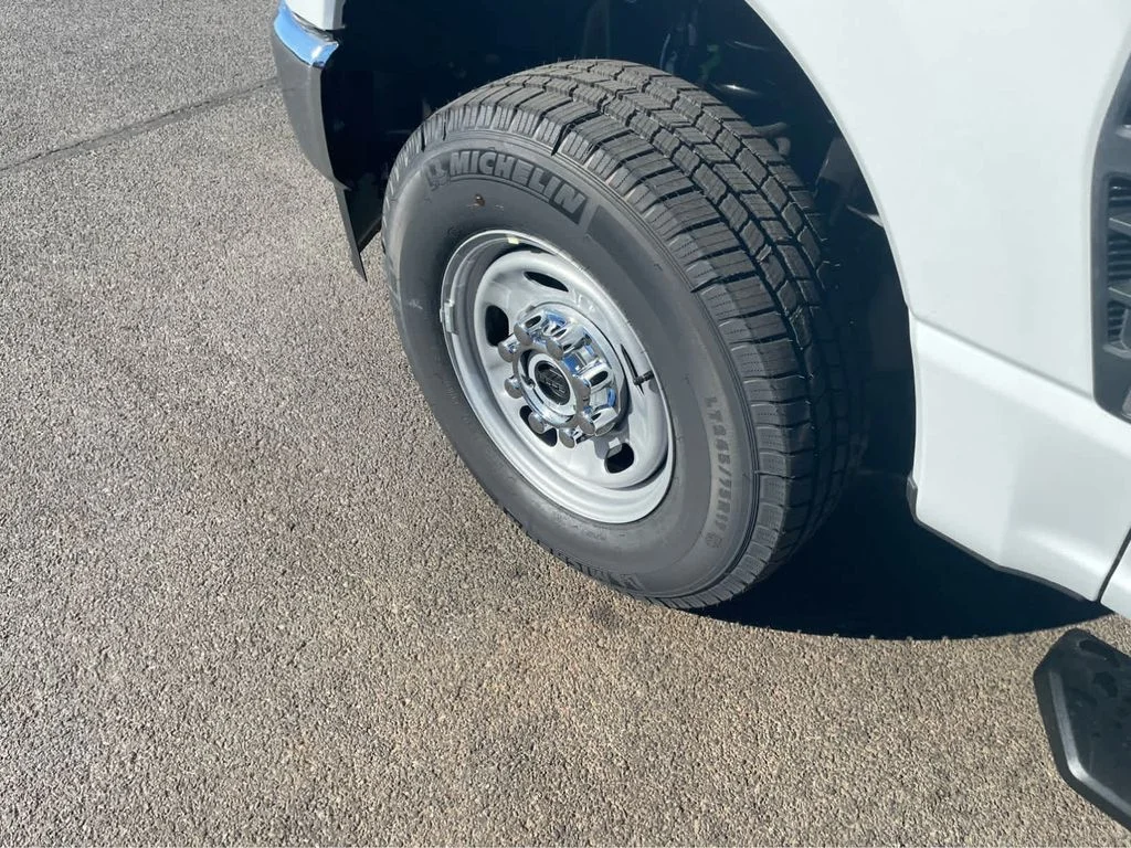 New 2026 Oxford White Ford F-350® XL image 10
