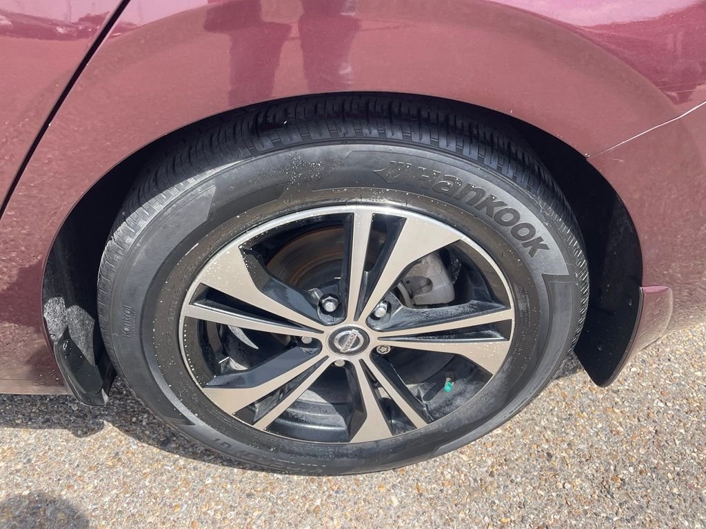 Used 2020 Red Nissan SV image 17