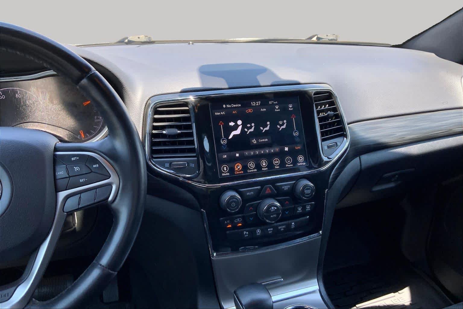 Pre-Owned 2021 Jeep Grand Cherokee Laredo X