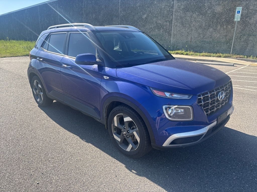 Used 2022 Blue Hyundai Limited image 1