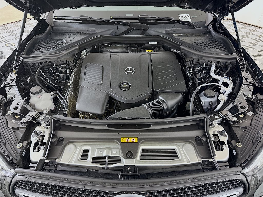 New 2026 Black Mercedes-Benz GLC 300 image 60
