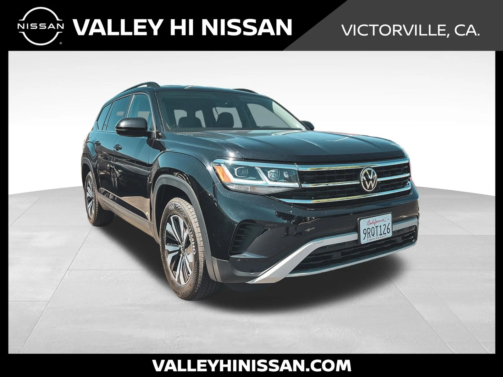 Used 2023 Black Volkswagen 3.6L V6 SE w/Technology image 1