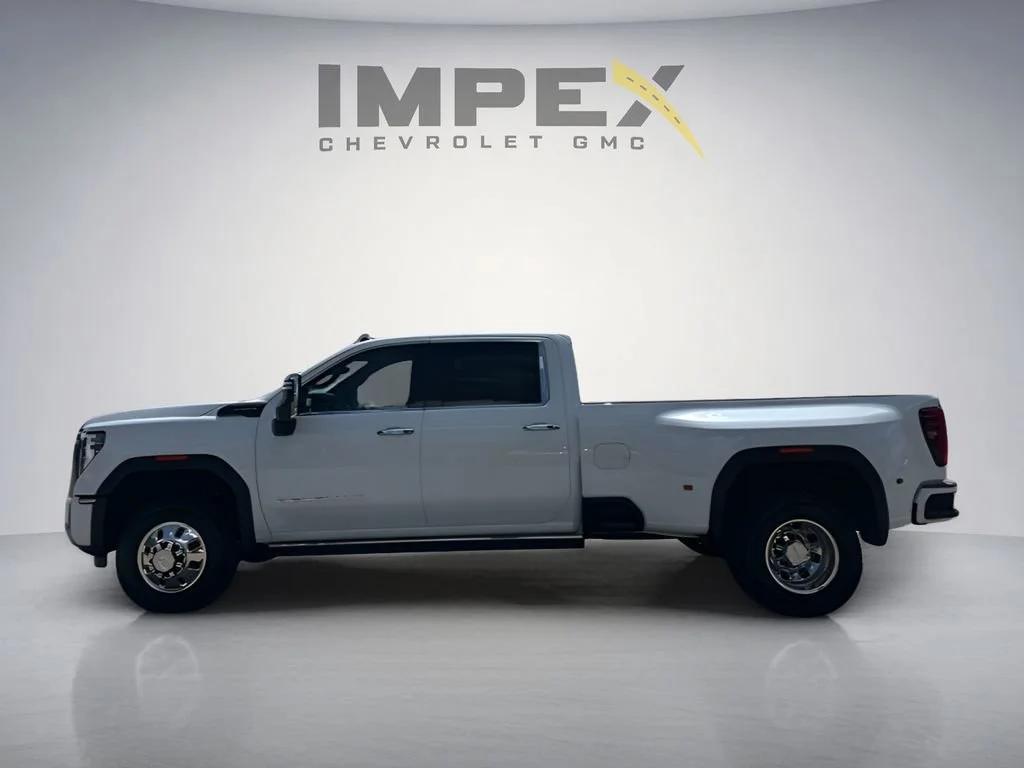 New 2026 Glacier White Tricoat GMC Denali Ultimate DRW image 2