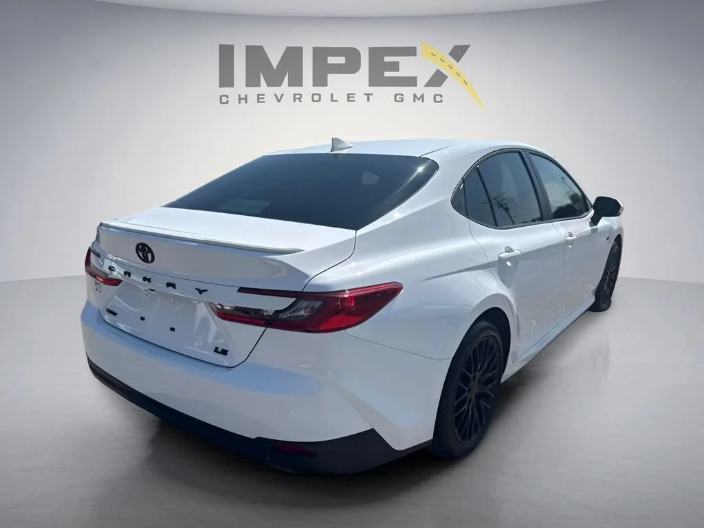 Used 2025 White Toyota LE image 5