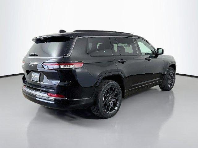 New 2027 High-Gloss Black Paint Jeep Summit image 7