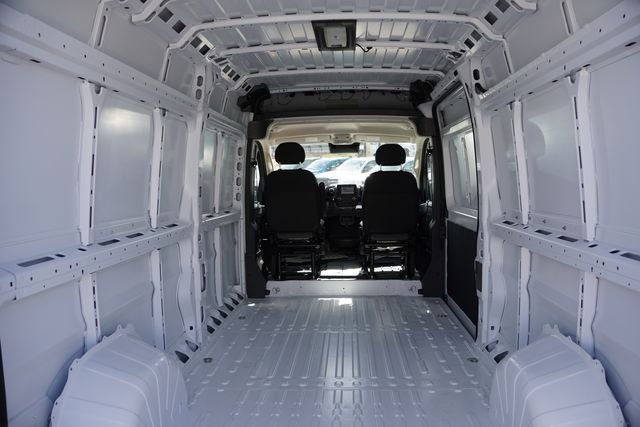 New 2026 Bright White Clear-Coat Exterior Paint RAM High Roof image 13