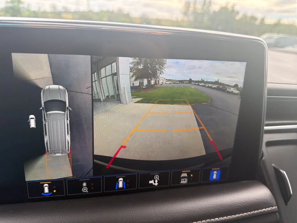 2023 GMC Yukon SLT - Photo 19