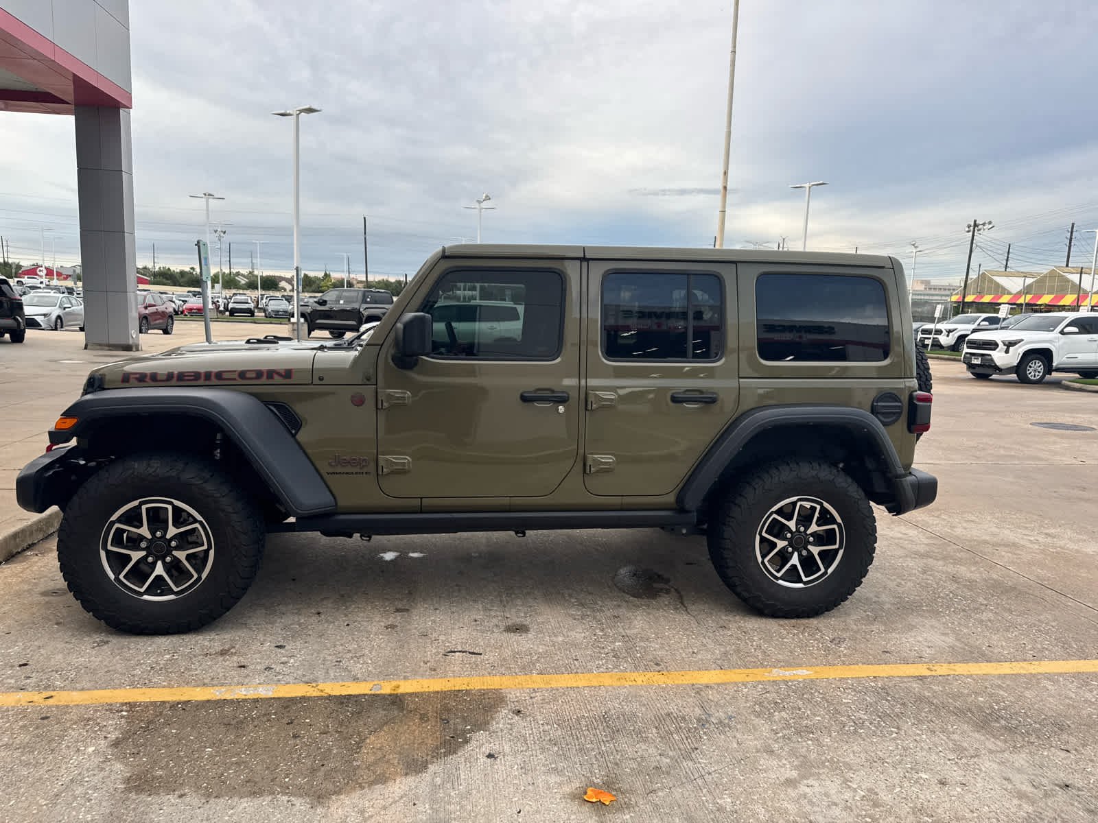 Used 2025 41 Jeep Rubicon image 3
