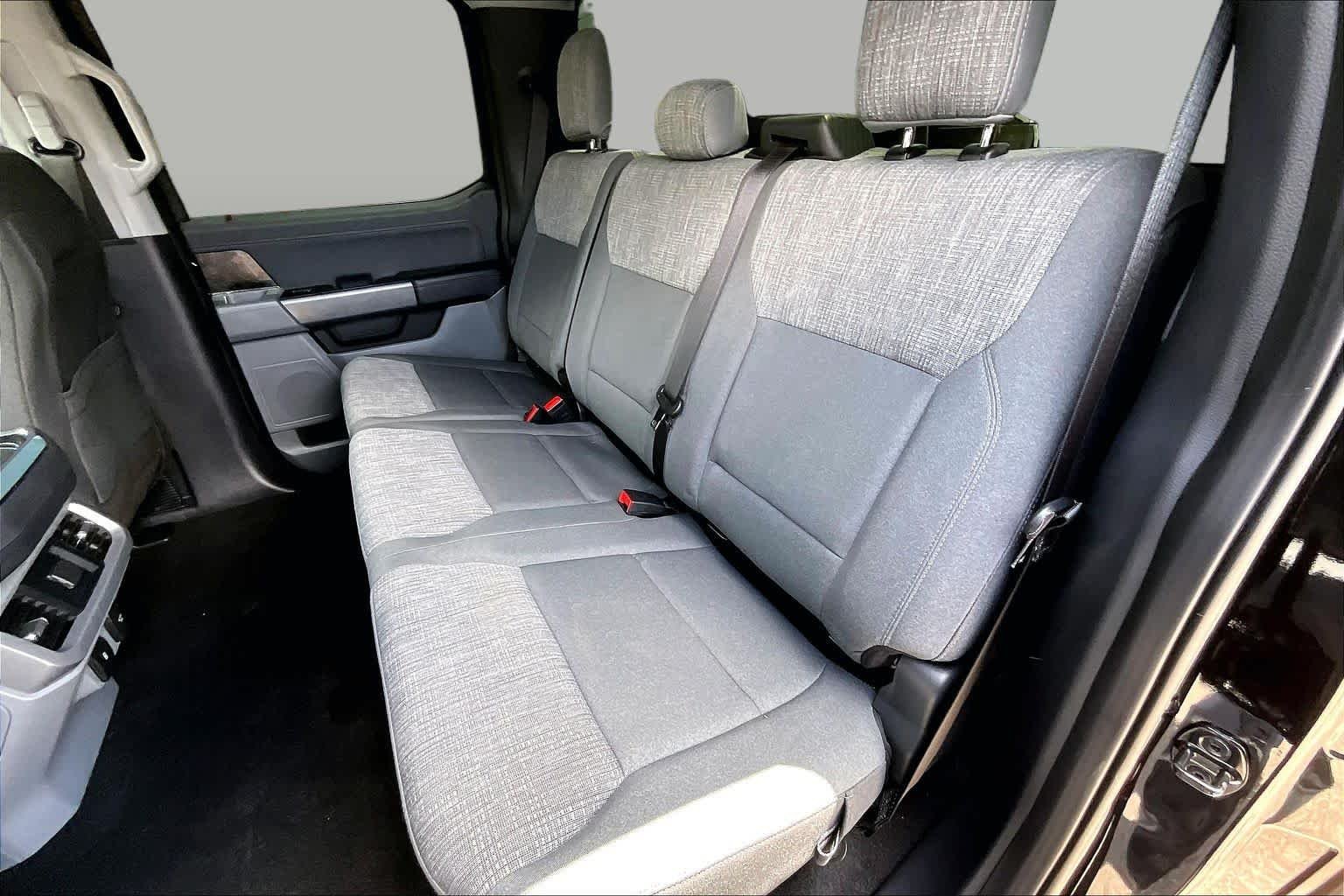 Used 2023 Agate Black Ford XLT image 20