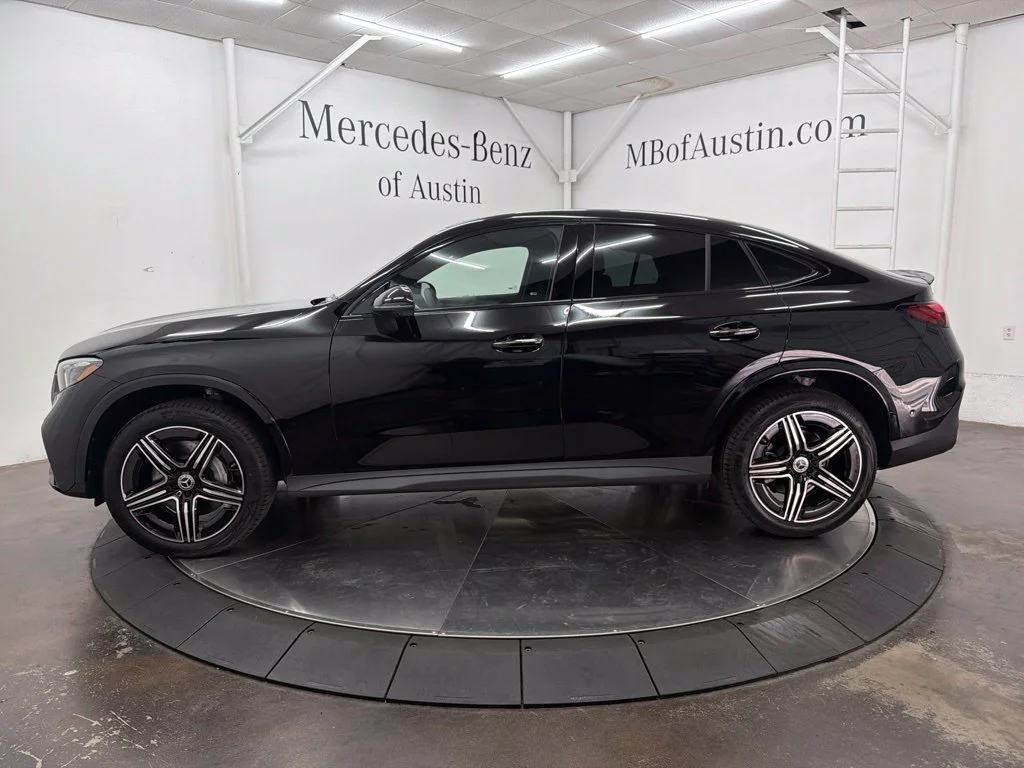 New 2027 Black Mercedes-Benz GLC 300 Coupe image 4