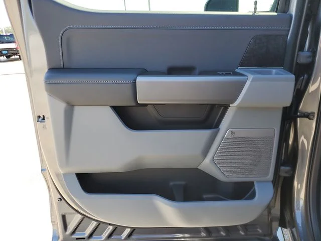 2026 Ford F-250 Super Duty XLT - Photo 14