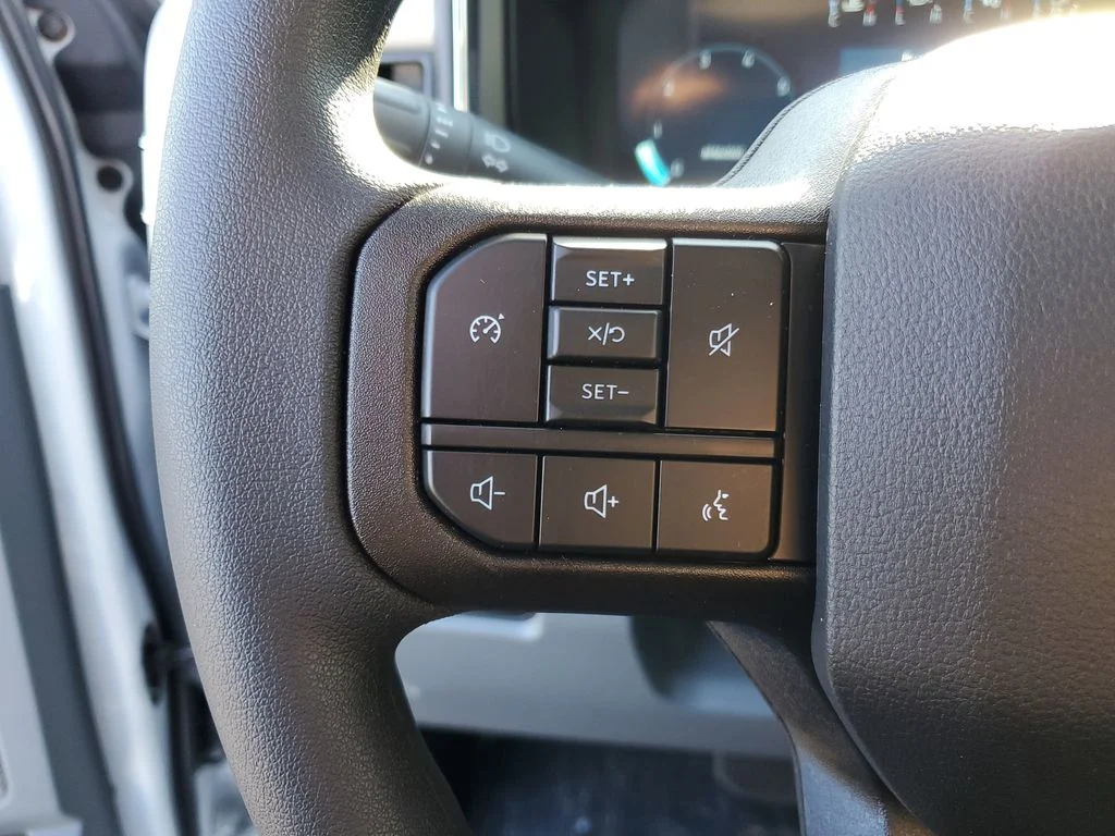 2026 Ford F-350 Super Duty XLT - Photo 10