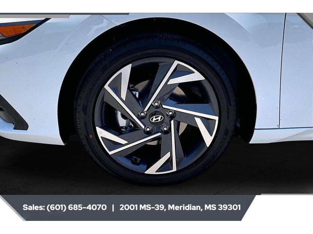 New 2026 SERENITY WHITE Hyundai Limited image 11
