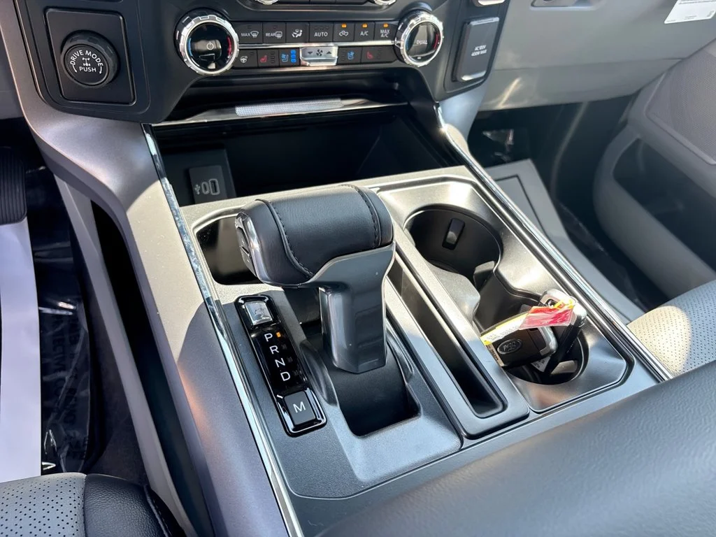 New 2026 Oxford White Ford Lariat® image 36