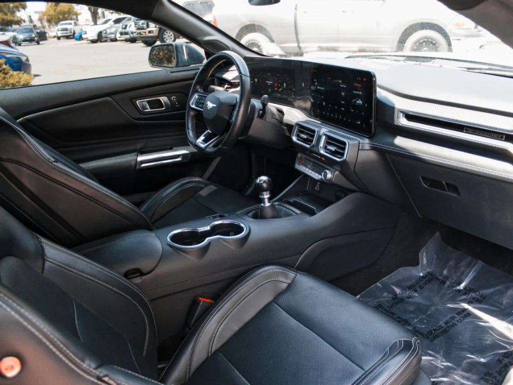 Used 2024 Vapor Blue Metallic Ford GT Premium image 27