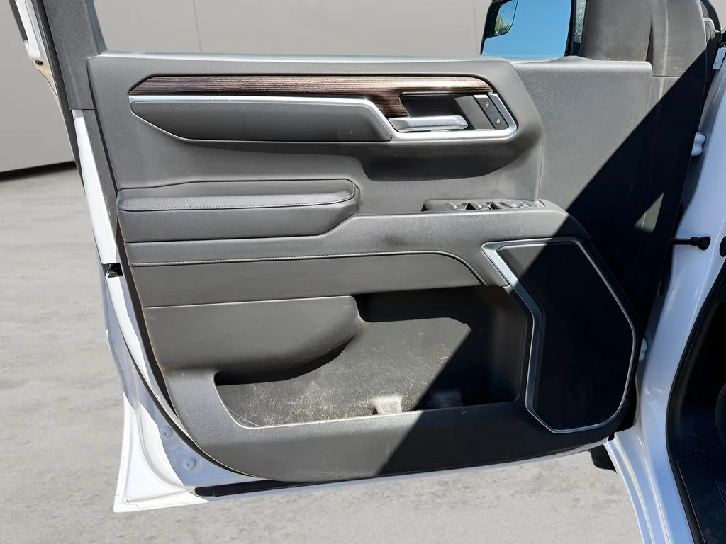Used 2024 Summit White GMC SLE image 16