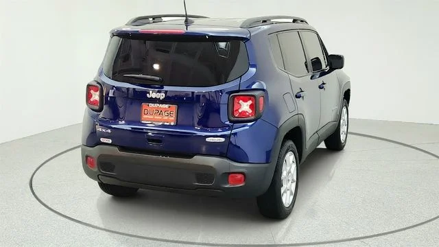Used 2020 Blue Jeep Latitude image 12