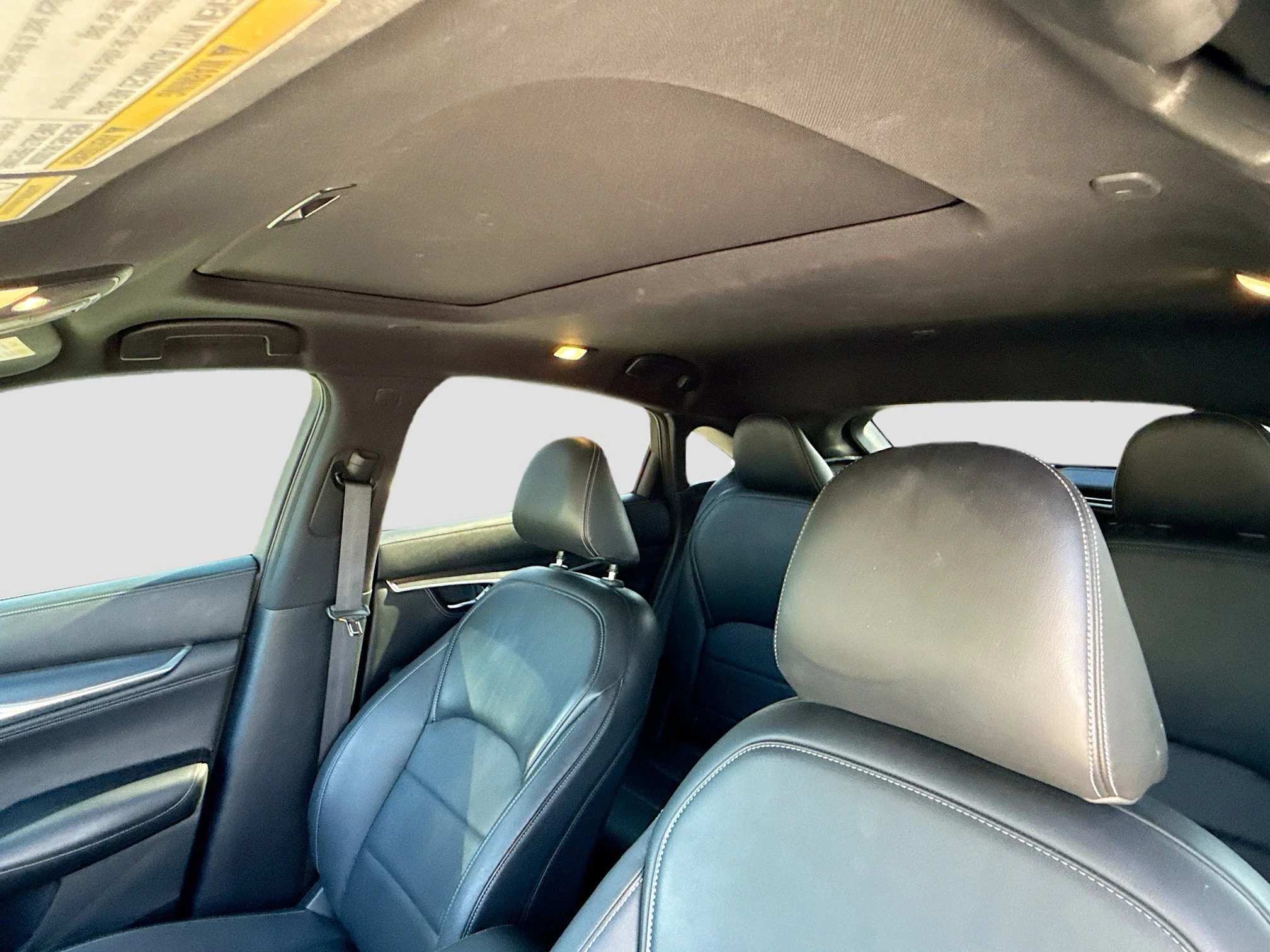 Used 2022 Majestic White INFINITI LUXE image 27