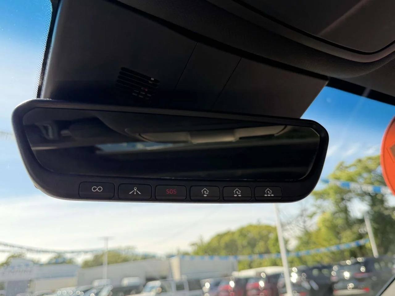 Used 2022 Adriatic Blue Genesis 3.3T AWD image 38