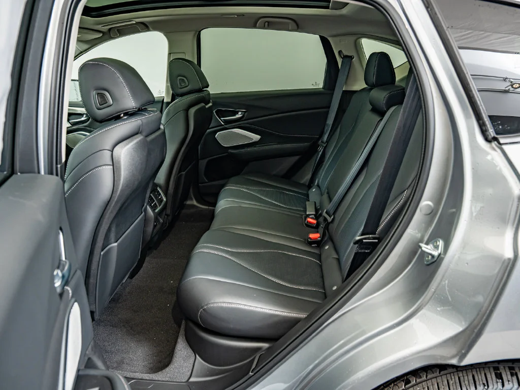 New 2026 Solar Silver Metallic Acura Technology Package image 34