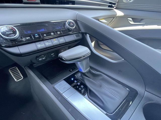 2025 Hyundai Elantra SEL - Photo 30