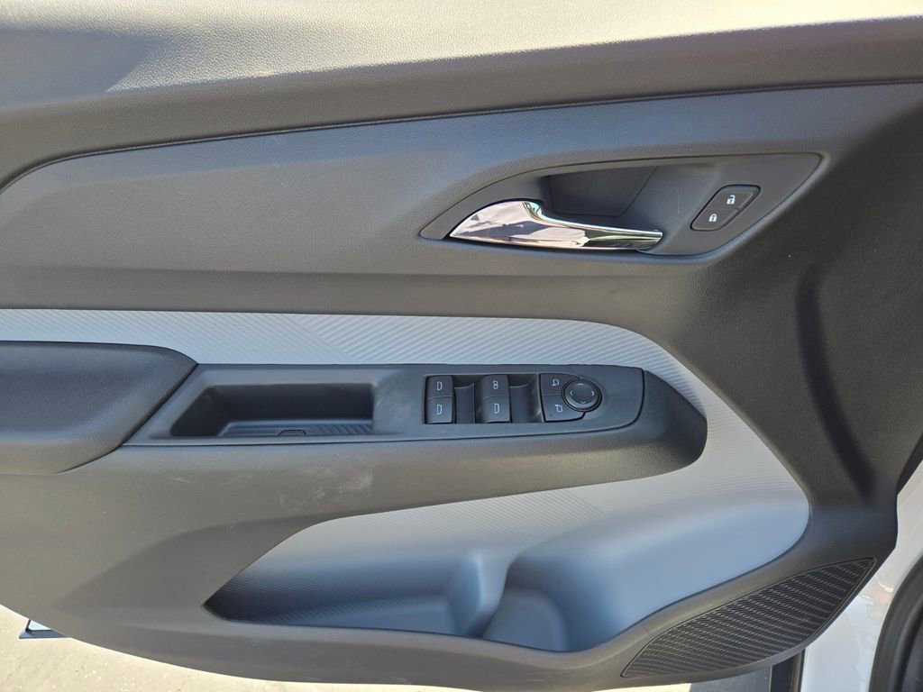 2027 Chevrolet Bolt LT - Photo 9