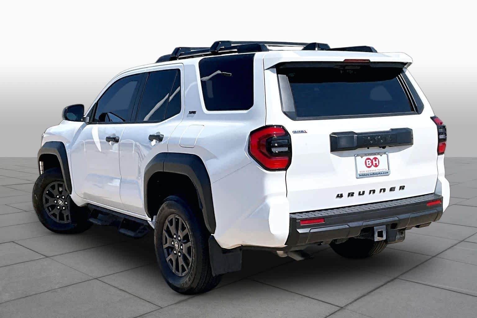 Used 2025 ICE CAP Toyota SR5 image 11
