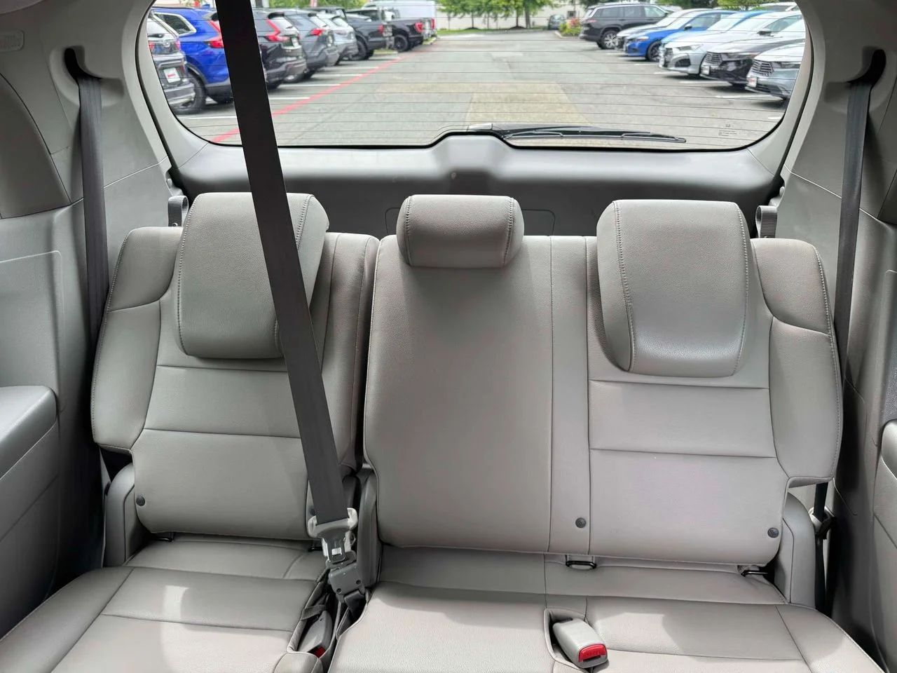 Used 2012 Polished Metal Metallic Honda EX-L image 18