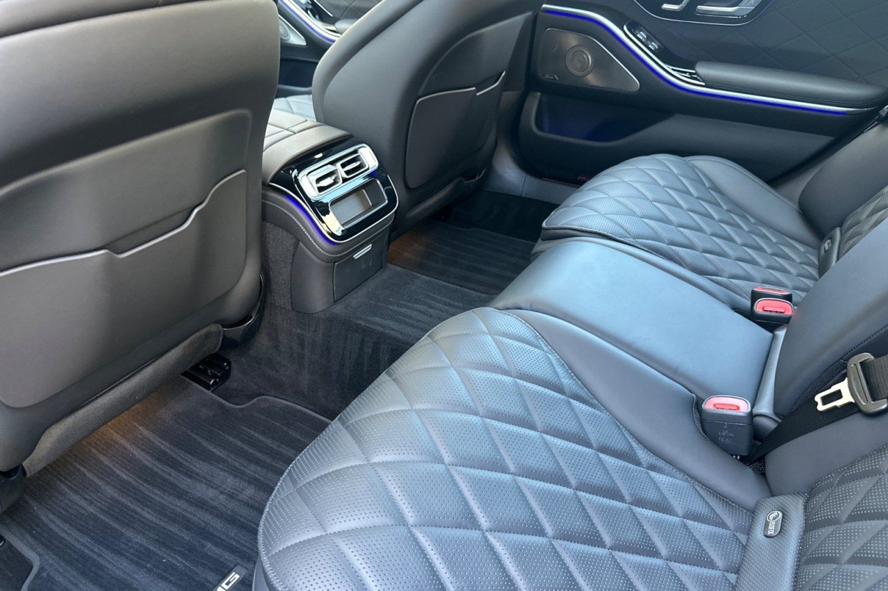 Used 2026 OBSIDIAN BLACK METAL Mercedes-Benz S 580 image 11