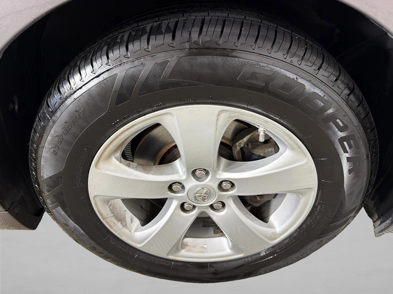 Used 2015 Predawn Gray Mica Toyota LE image 12