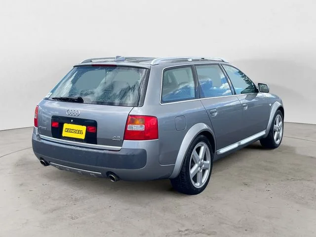 Used 2004 Gray Audi 4.2 image 5